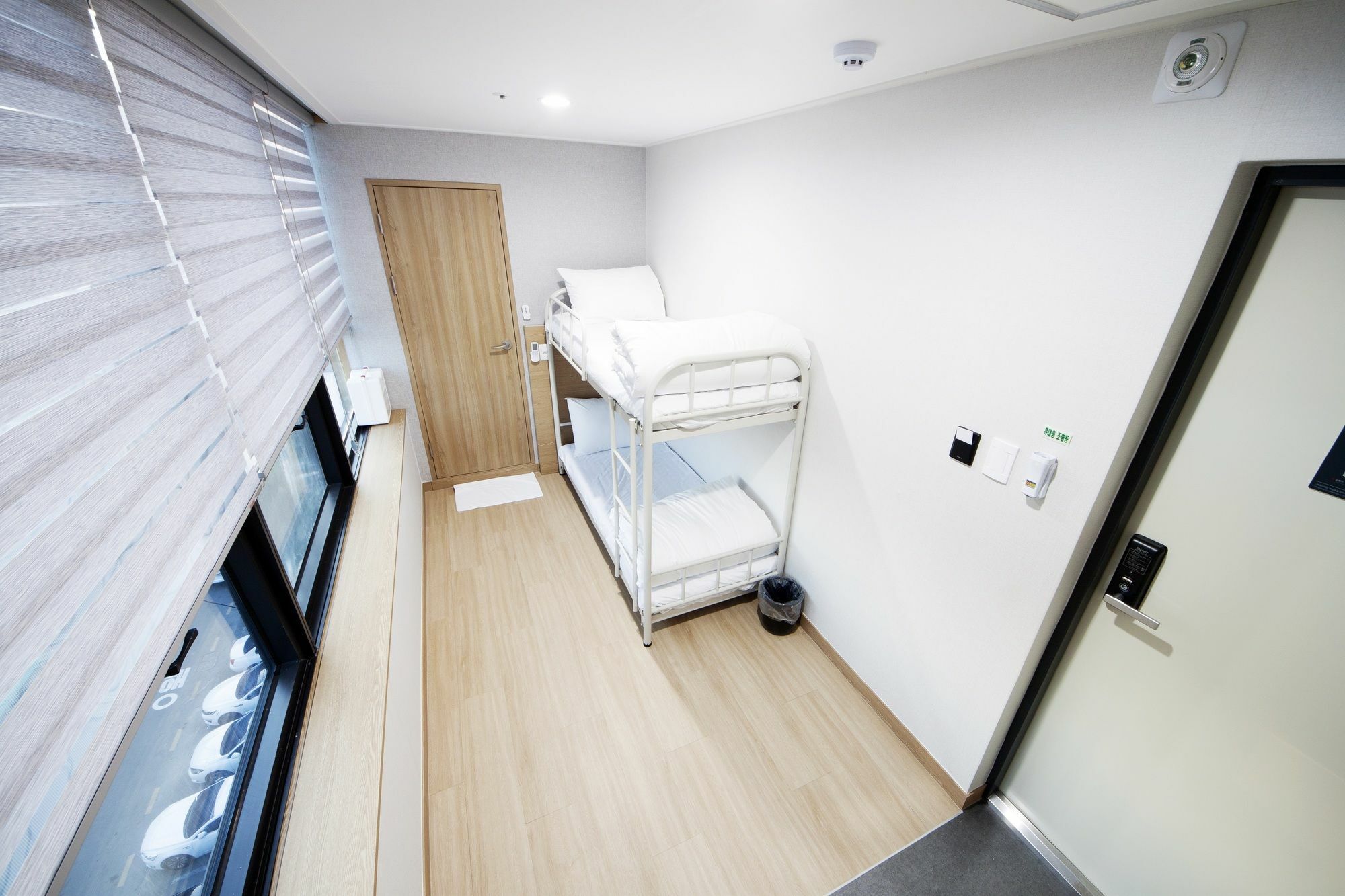 K-Grand Hostel Йосу Экстерьер фото