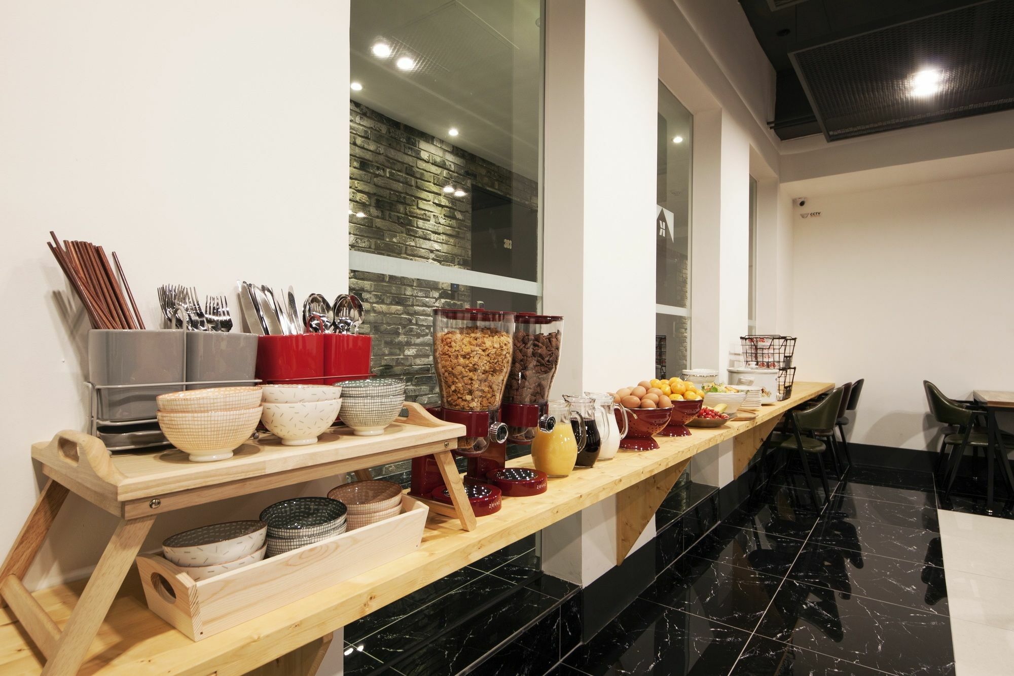 K-Grand Hostel Йосу Экстерьер фото