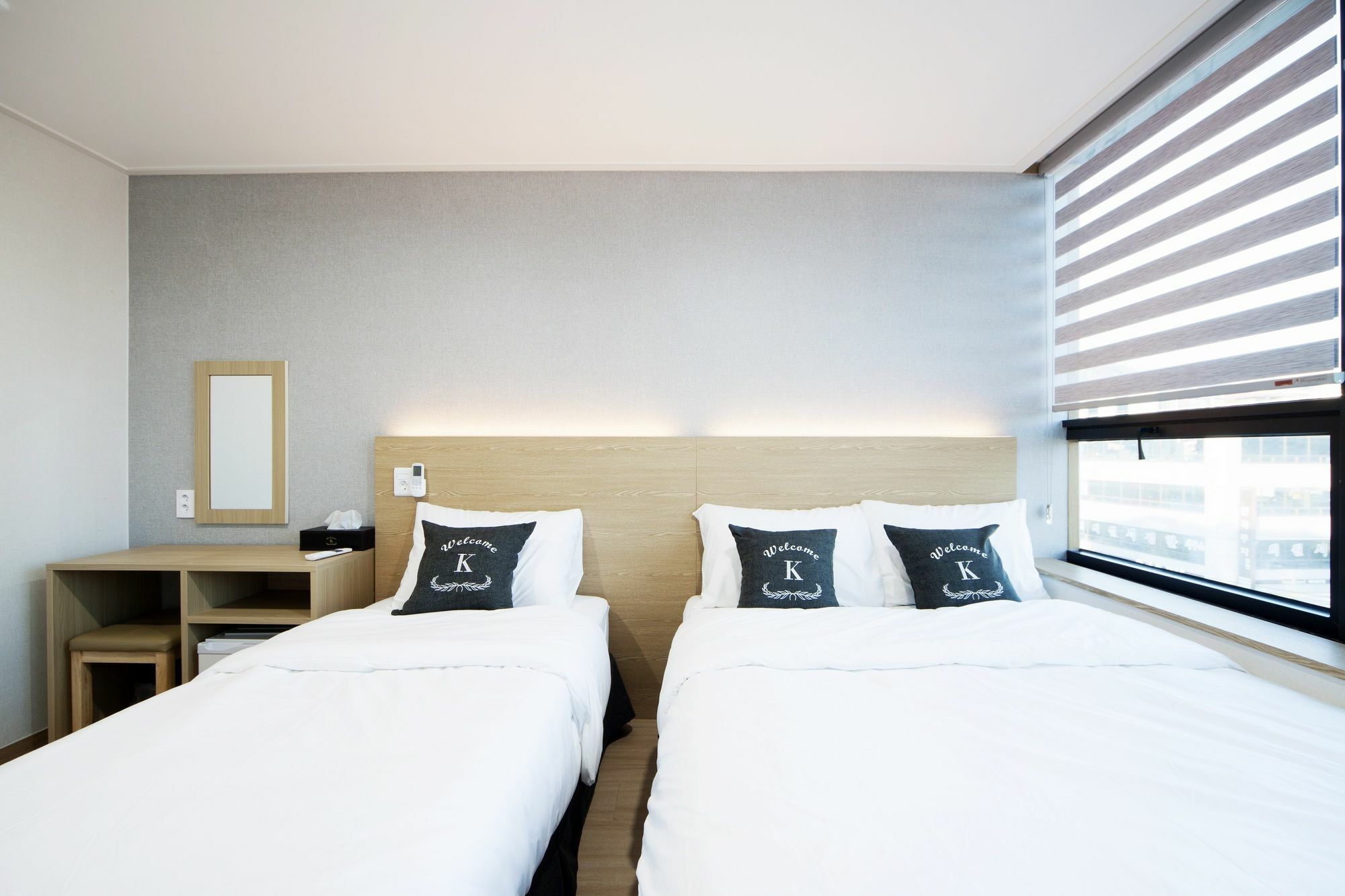K-Grand Hostel Йосу Экстерьер фото
