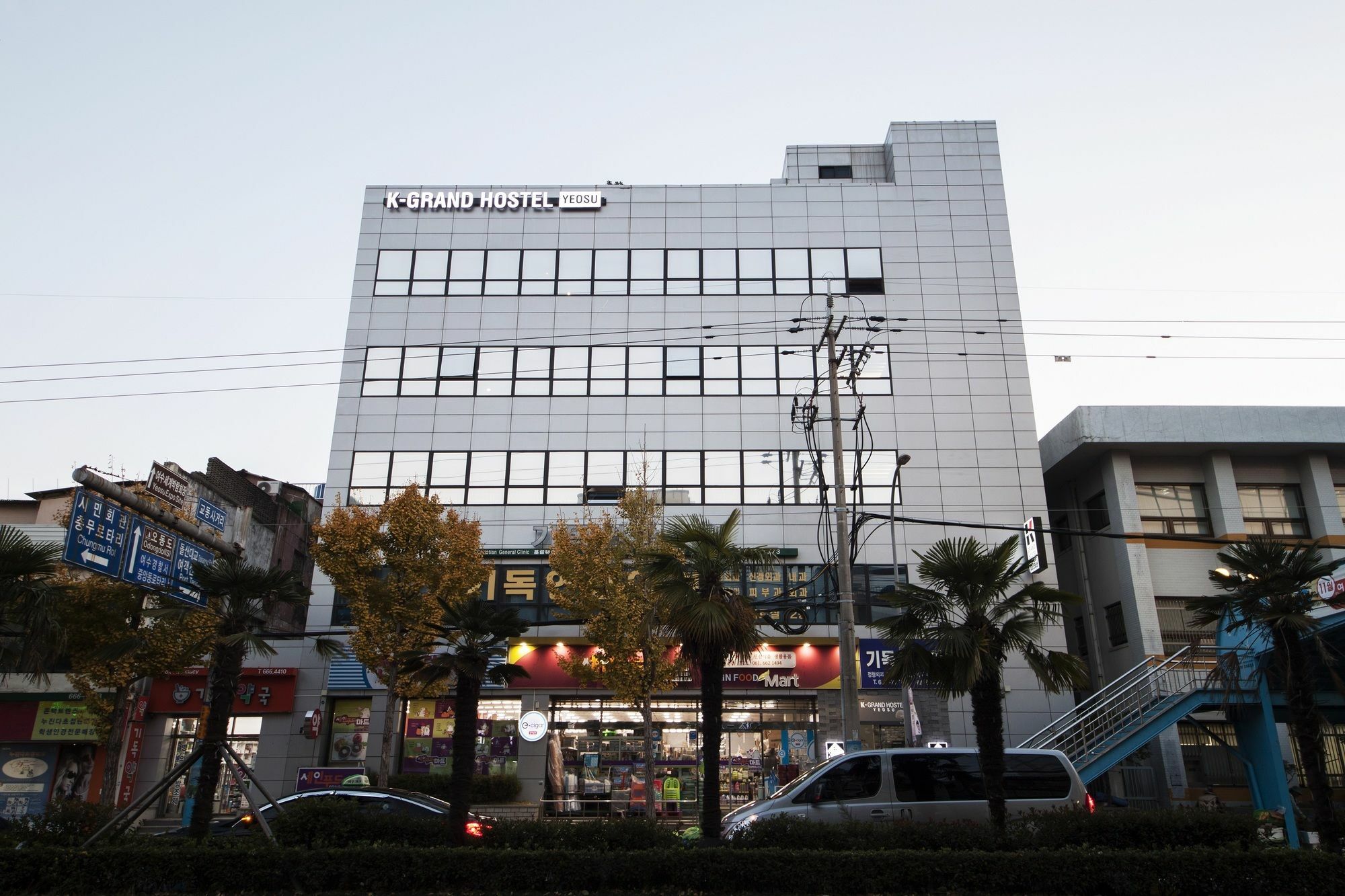 K-Grand Hostel Йосу Экстерьер фото