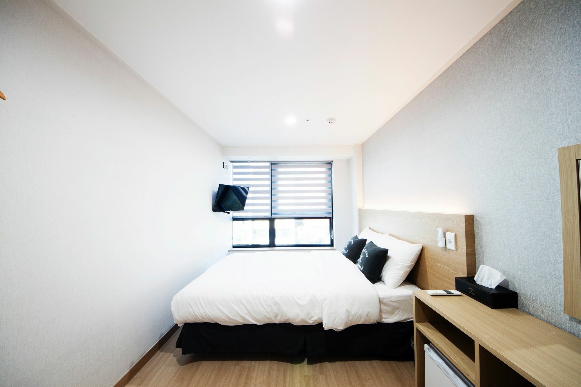 K-Grand Hostel Йосу Экстерьер фото