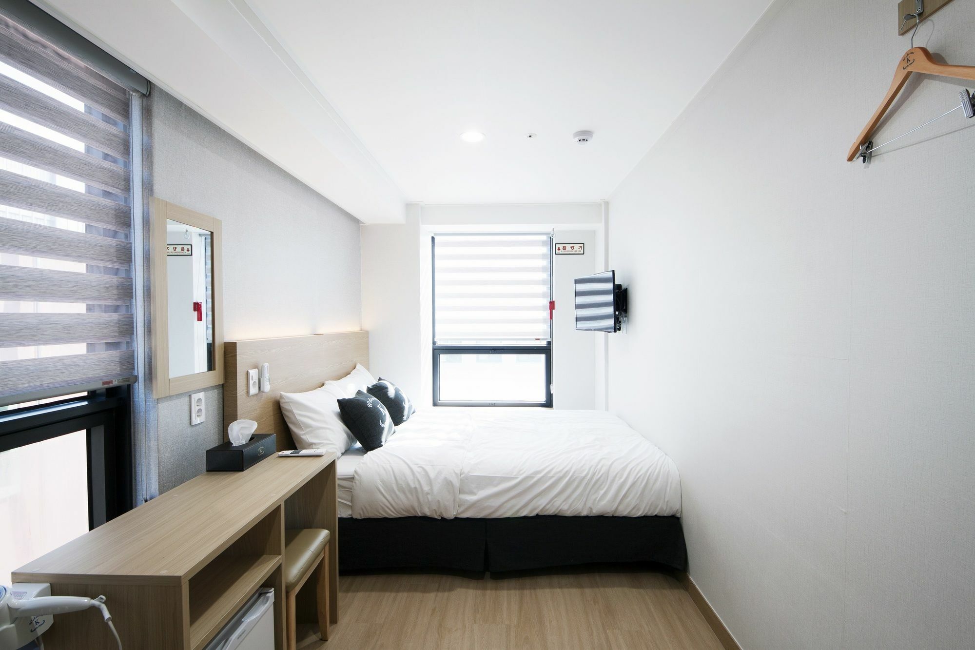 K-Grand Hostel Йосу Экстерьер фото