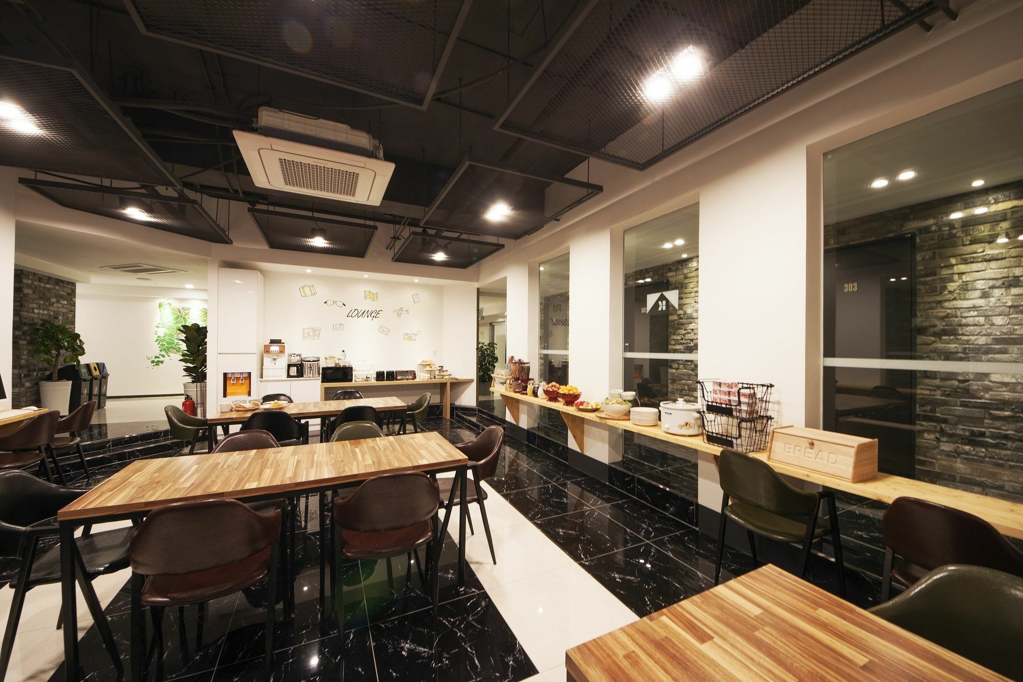 K-Grand Hostel Йосу Экстерьер фото