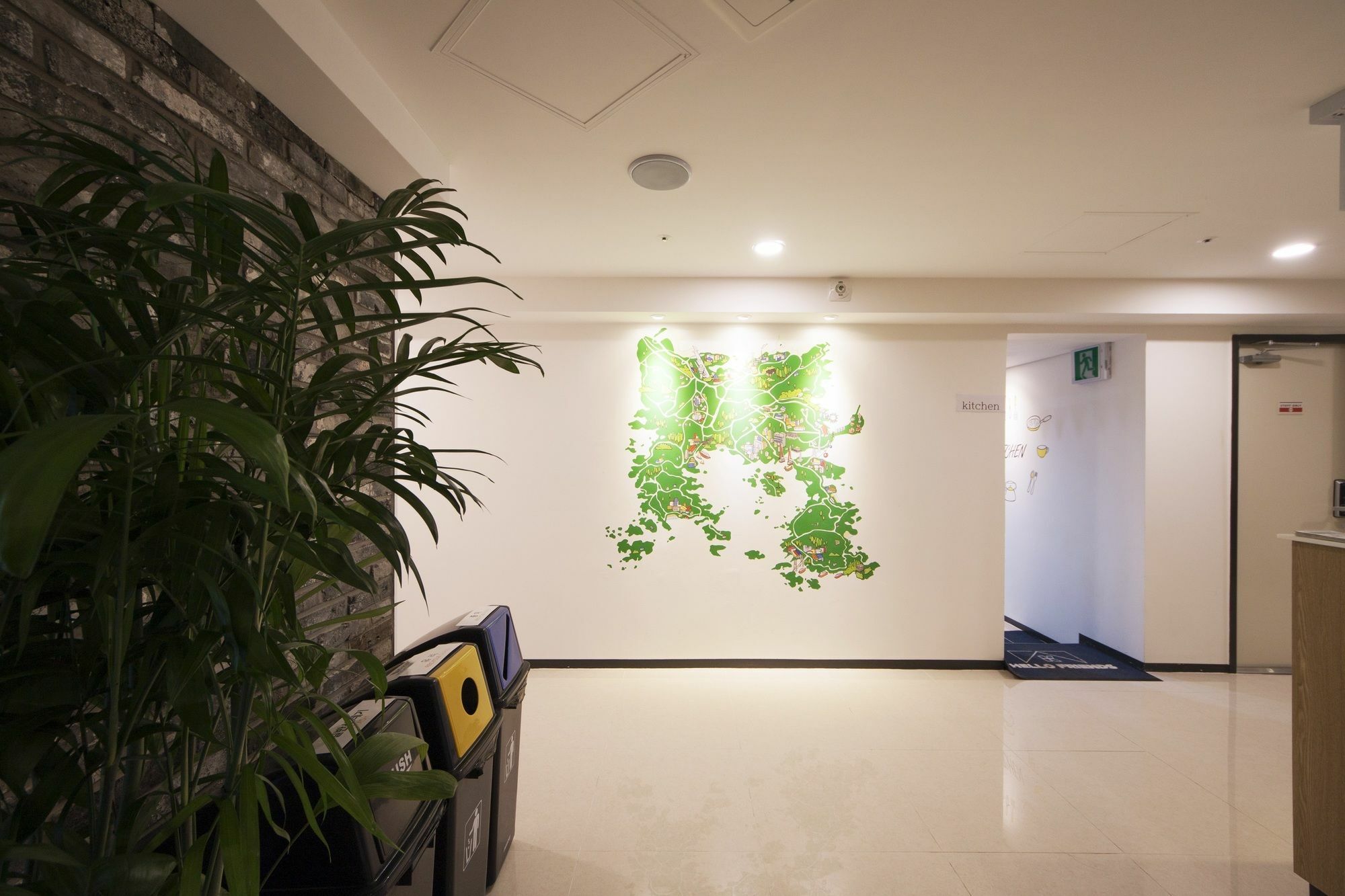 K-Grand Hostel Йосу Экстерьер фото