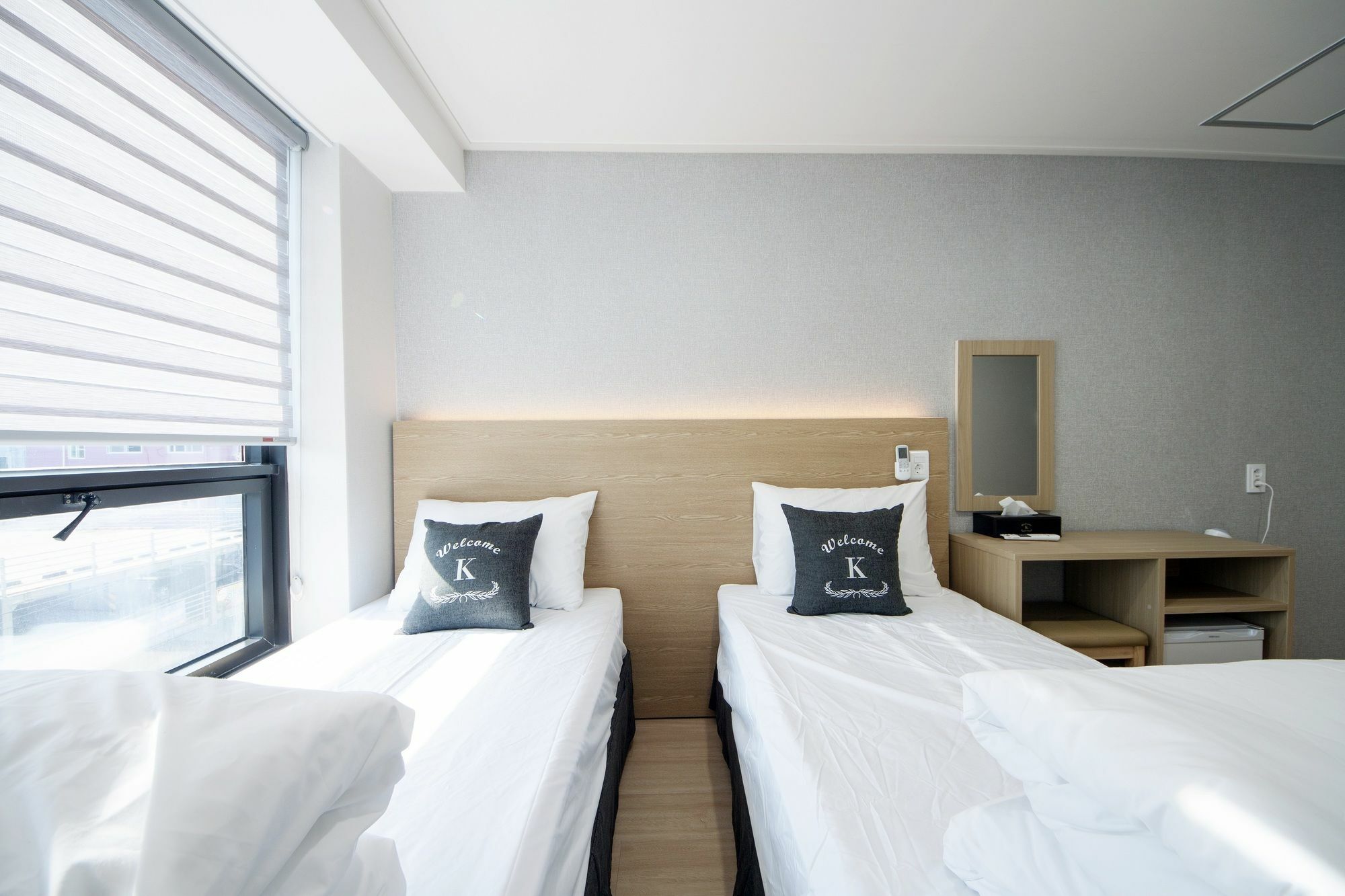 K-Grand Hostel Йосу Экстерьер фото