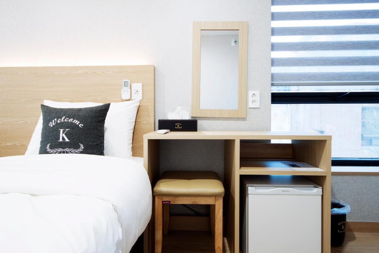 K-Grand Hostel Йосу Экстерьер фото